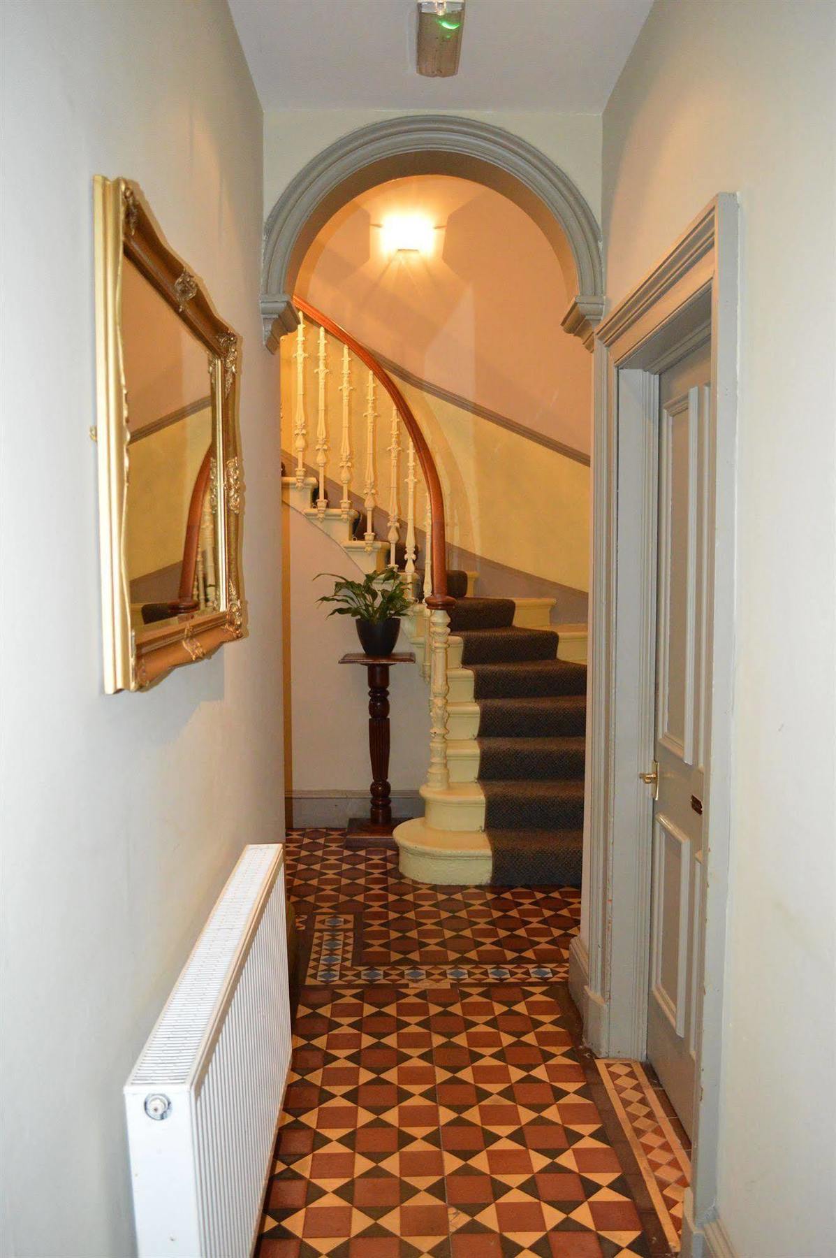 Mw Townhouse Hotel Edinburgh Exterior photo